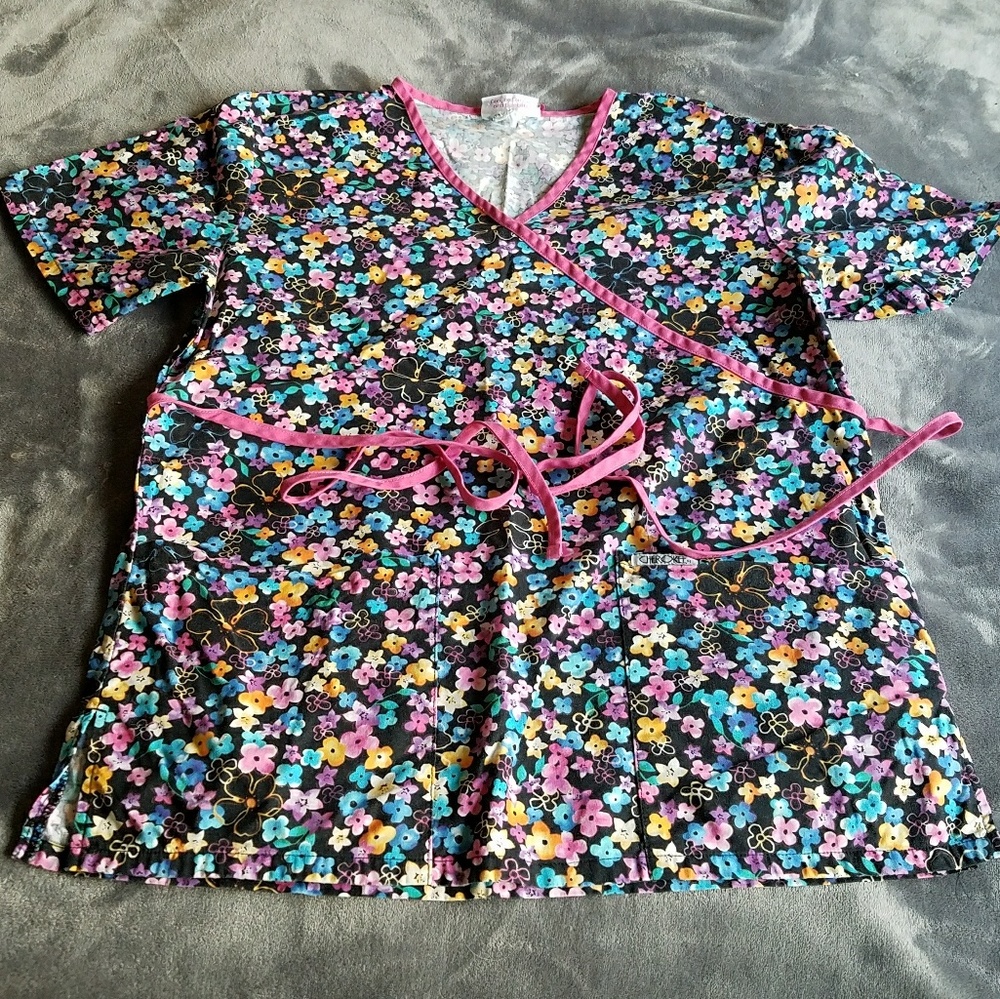 Cherokee Scrub Top